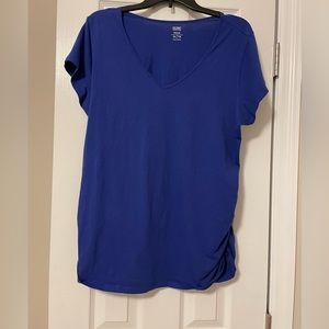 NWOT Old Navy blue maternity top with ruched sides, size XL